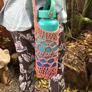 Crossbody hydro flask holder / sling